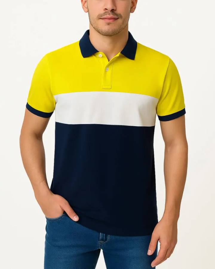 Camisa Polo Listrada em Malha Piquet
