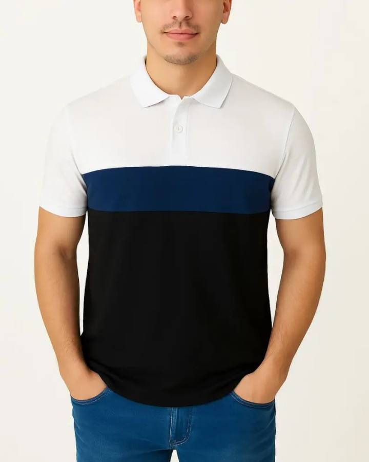 Camisa Polo Listrada em Malha Piquet