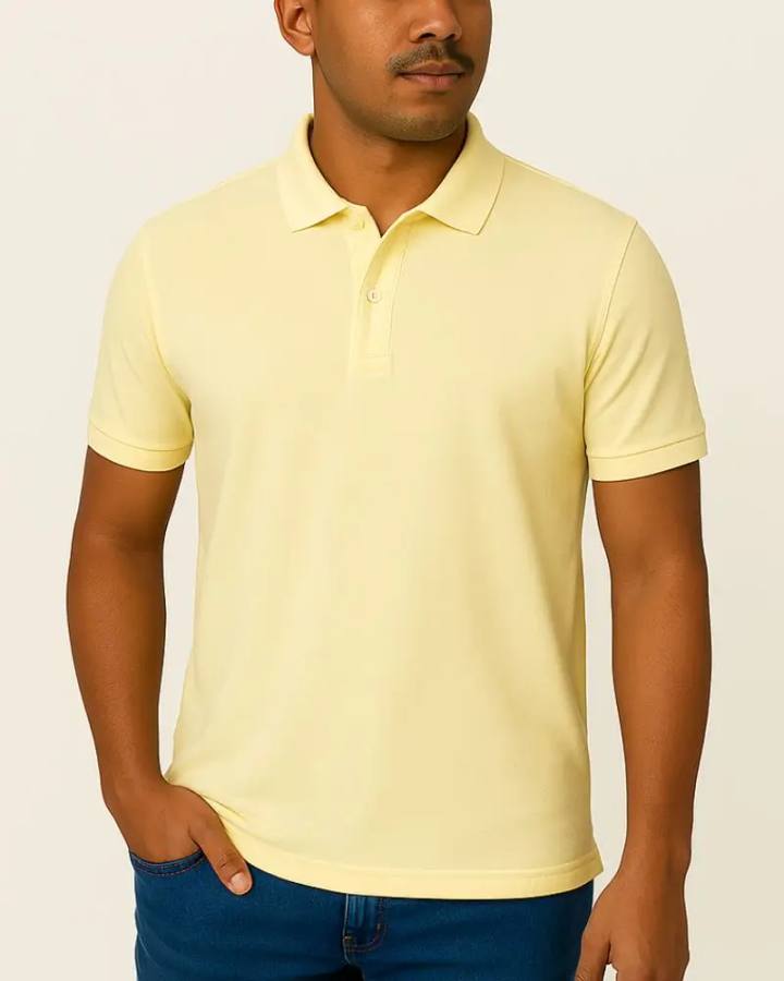 Camisa Polo Masculina Básica em Piquet