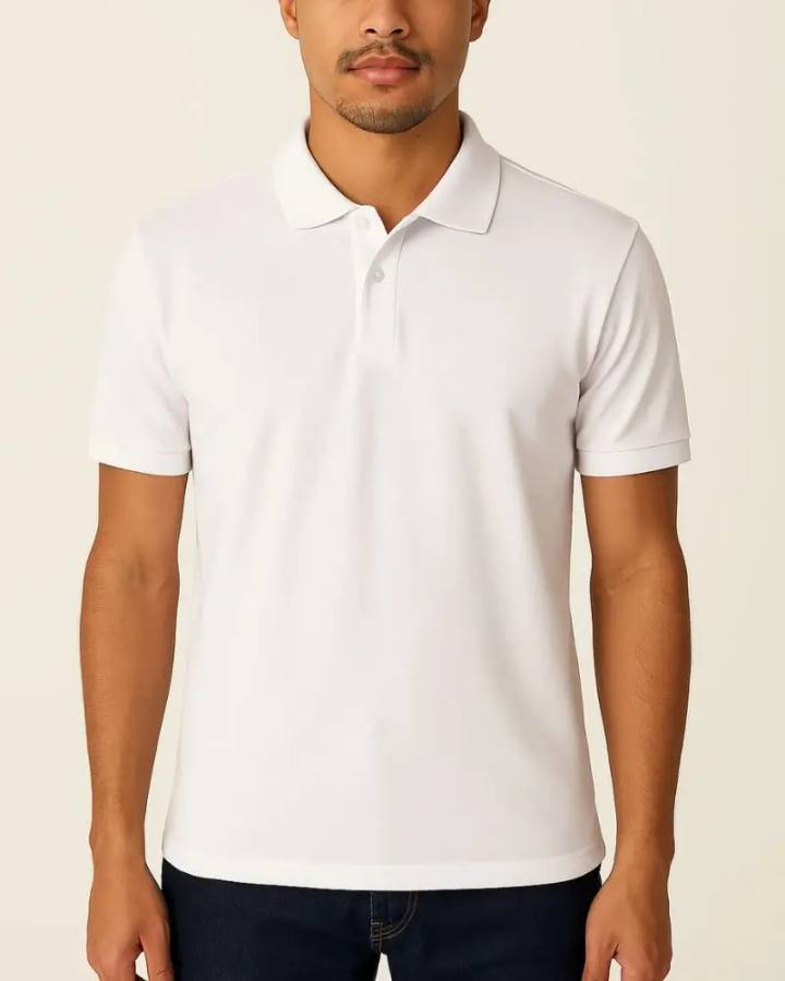 Camisa Polo Masculina Básica em Piquet
