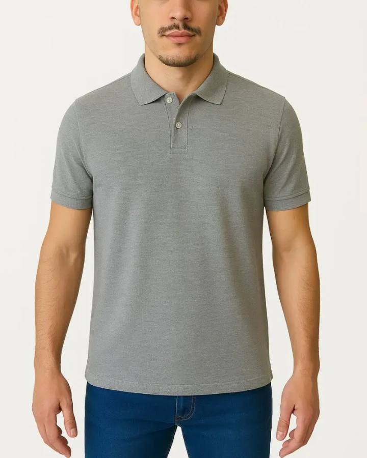 Camisa Polo Masculina Básica em Piquet