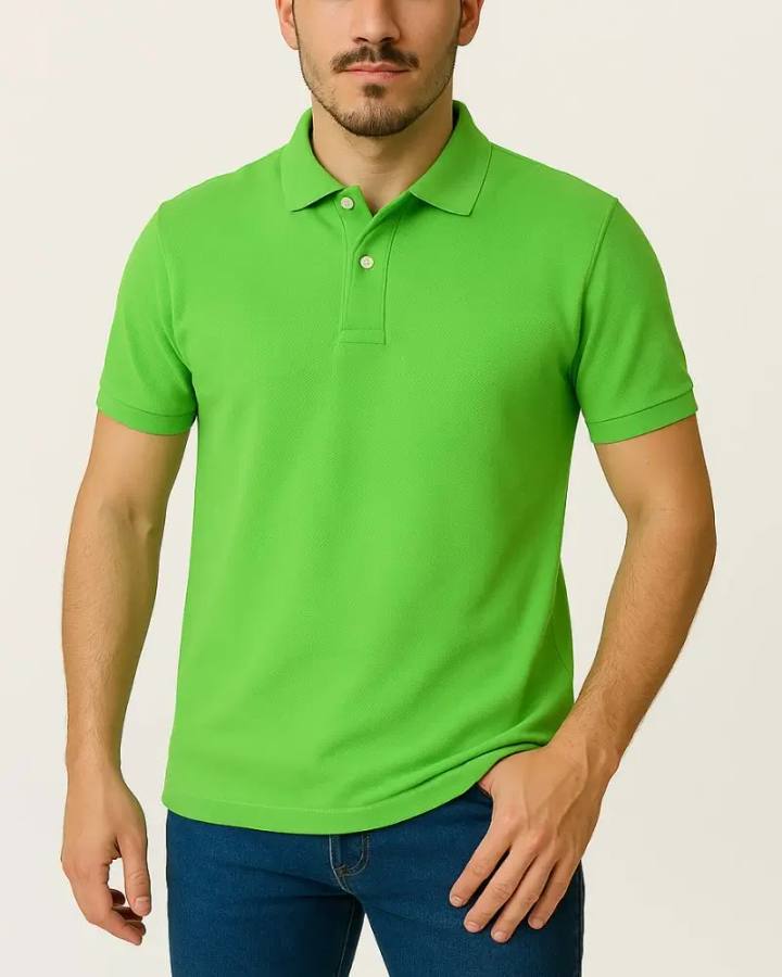 Camisa Polo Masculina Básica em Piquet